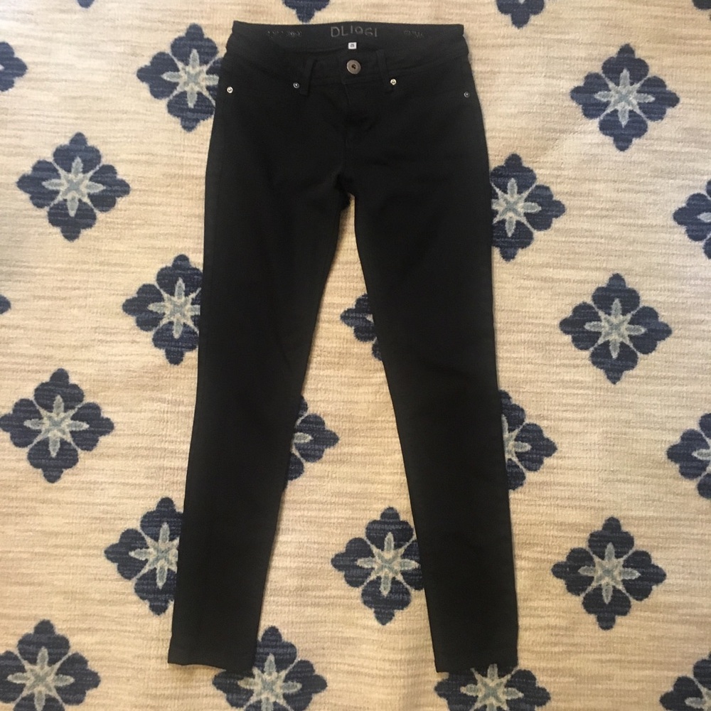 DL1961 Black Emma Legging Jean Size 25